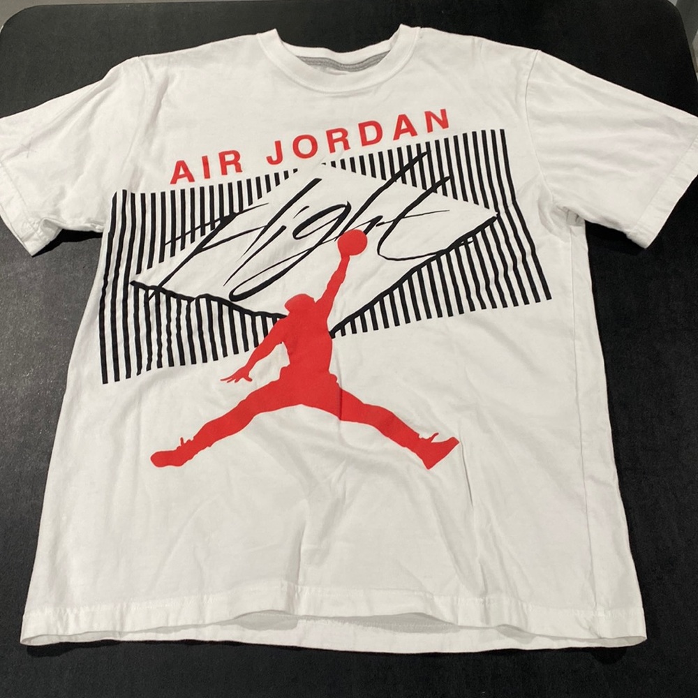 Jordan graphics tee